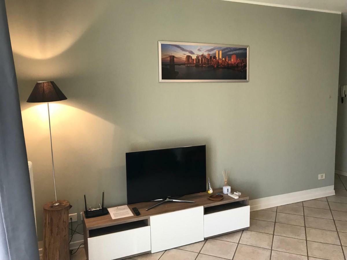 Grazioso Bilocale Metro/Centro Appartement Brescia Buitenkant foto